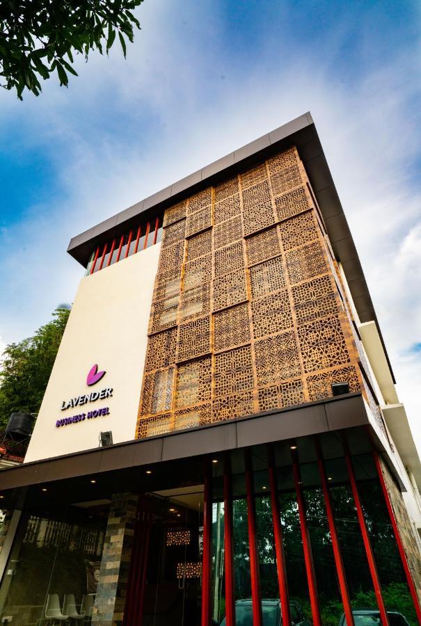 Hotel Lavender Infopark Kochi Exterior foto